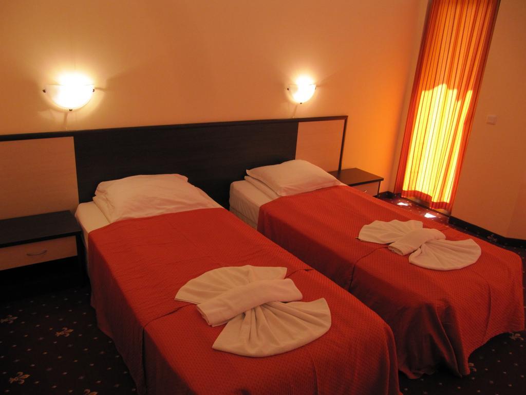Maverick Hotel Slântsjev Brjag Rom bilde